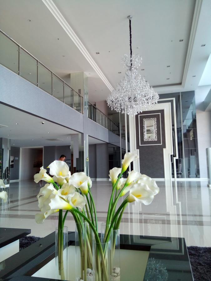 Educity Apartment Princeton - Jusuf สุราบายา ภายนอก รูปภาพ
